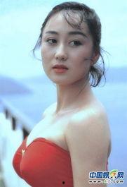 利智现在资料,从影视明星到慈善家，跨越人生巅峰的传奇人生