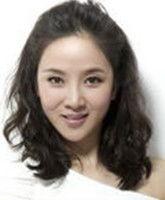 周菲个人资料,才华横溢的年轻艺术家，艺术与人生的完美融合