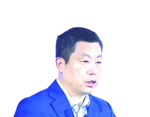 梁辉个人资料,才华横溢的青年才俊，多领域成就斐然